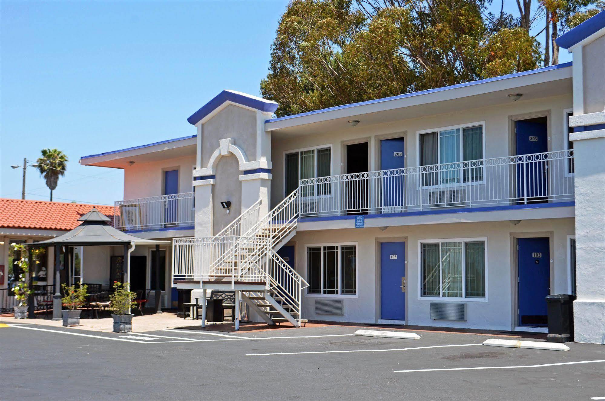 Motel 6-Vista, Ca Exterior photo